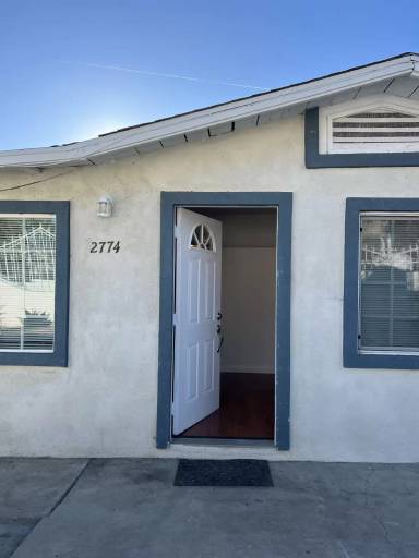 Main picture of 2774 Vista Way