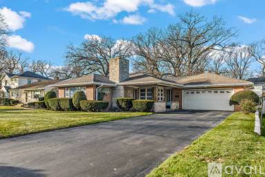 Main picture of 702 Warner Ave