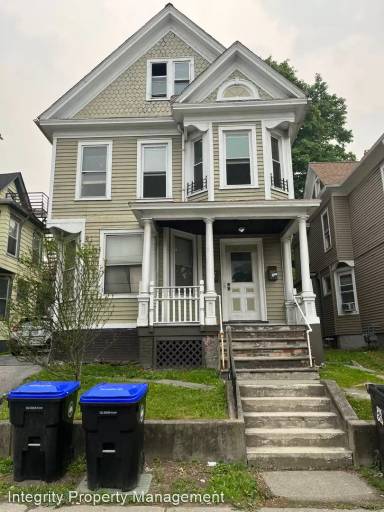 Main picture of 306 Church St