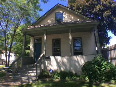 Main picture of 305 Erie St