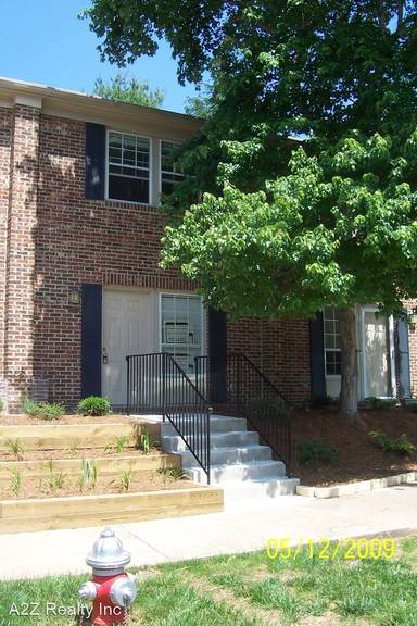 Main picture of 103 Friar Ln
