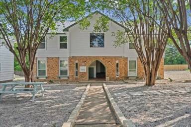 Main picture of Pennfield Court