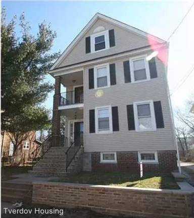 Main picture of 260 Hamilton St