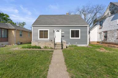 Main picture of 1005 N Adams St