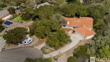 Main picture of 527 Cypress Ct