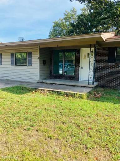 Main picture of 4 La Vista Dr