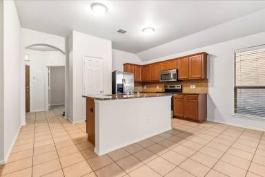 Main picture of 3101 Aspen Way