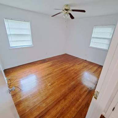 Main picture of 327 Tucson Dr