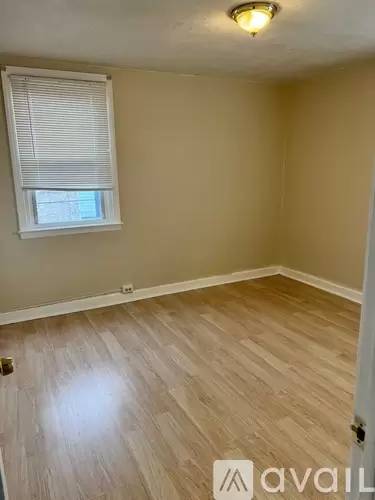Main picture of 4560 Vista St