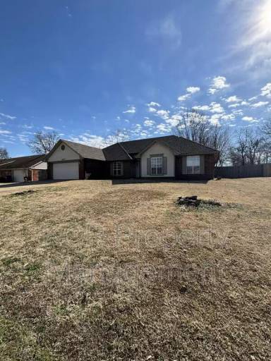 Main picture of 8812 Skypark Dr