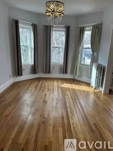 Main picture of 69 Standish St