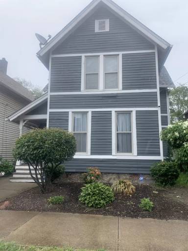 Main picture of 1795 W 44th St