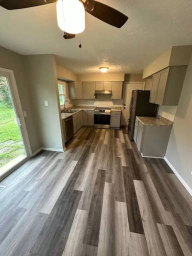 Main picture of 2731 Greenhouse St NW