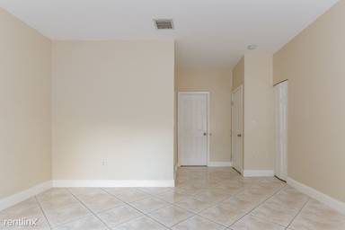 Main picture of 16242 Nassau Ln
