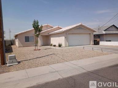 Main picture of 2811 Wallapai Ave