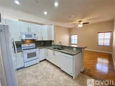 Main picture of 837 Tanglewood Cir