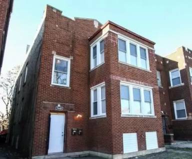 Main picture of 7648 S May St