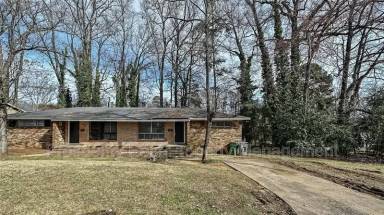 Main picture of 615 Camrose Dr