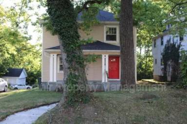 Main picture of 1568 N Euclid Ave