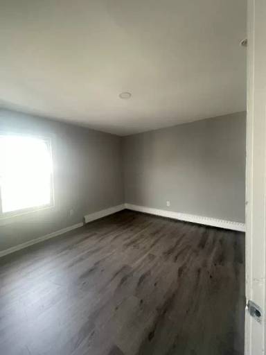 Main picture of 120 Warren St