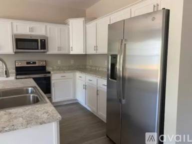 Main picture of 350 S Stingray Ln