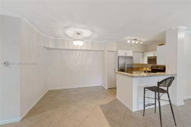 Main picture of 11643 W Atlantic Blvd