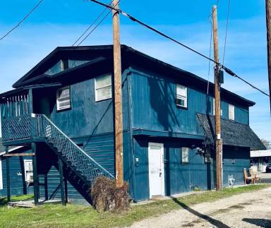 Main picture of 909 W Avenue M