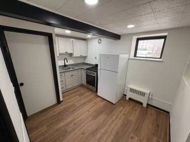 Main picture of 1616 N Vermilion St