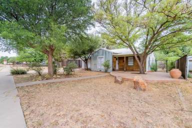 Main picture of 2426 29th St