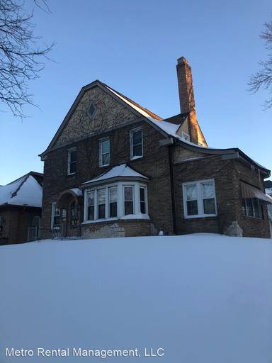 Main picture of 1031 W Capitol Dr