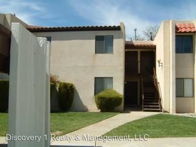 Main picture of 907 Country Club Dr SE