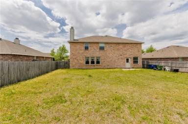 Main picture of 704 Hanceville Way