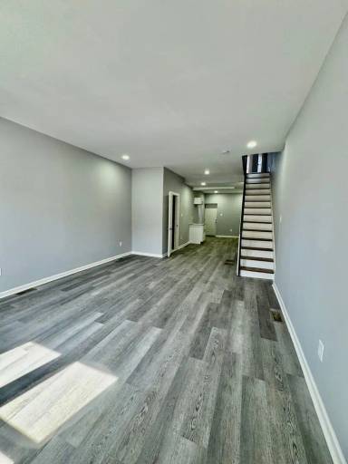 Main picture of 2925 W Susquehanna Ave