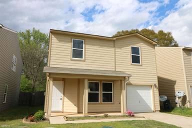 Main picture of 226 Farmington Dr