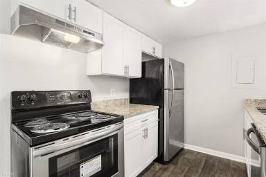 Main picture of Pinewood Townhomes