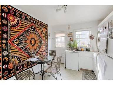 Main picture of 408 Dobson St