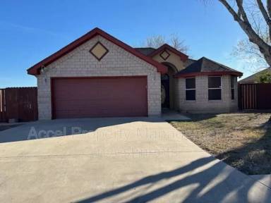 Main picture of 307 Tenaza St