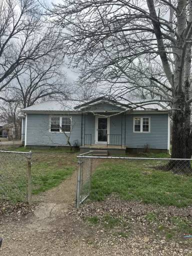 Main picture of 308 W Cherokee
