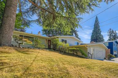 Main picture of 16623 SE 14th St
