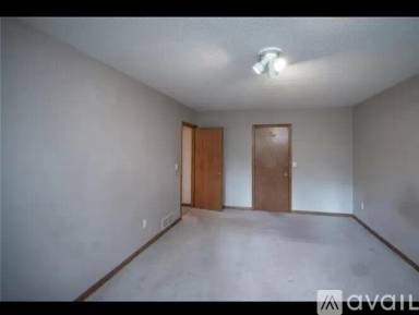 Main picture of 705 Grundhoefer Ct