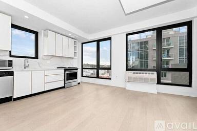 Main picture of 635 4th Ave