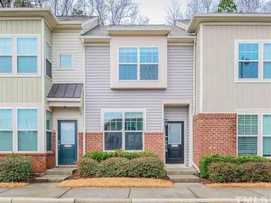 Main picture of 23 Pocono Dr