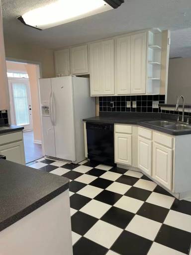 Main picture of 318 Derby Dr