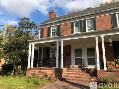 Main picture of 208 Watts St