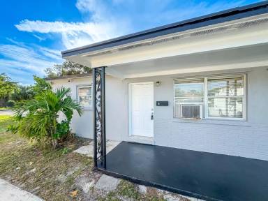 Main picture of 1003 8th St