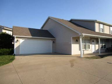 Main picture of 1709 Louise Cir