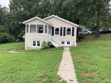 Main picture of 600 North Ave