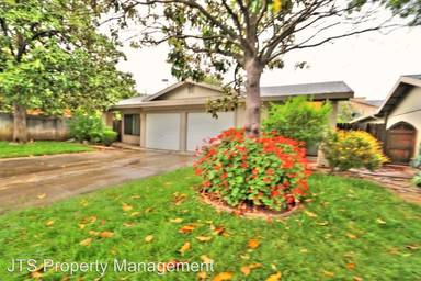 Main picture of 2512 Larkspur Ln