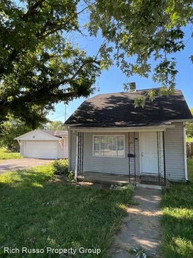 Main picture of 4975 Owen St