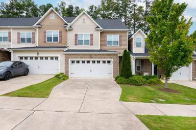 Main picture of 210 Churment Ct